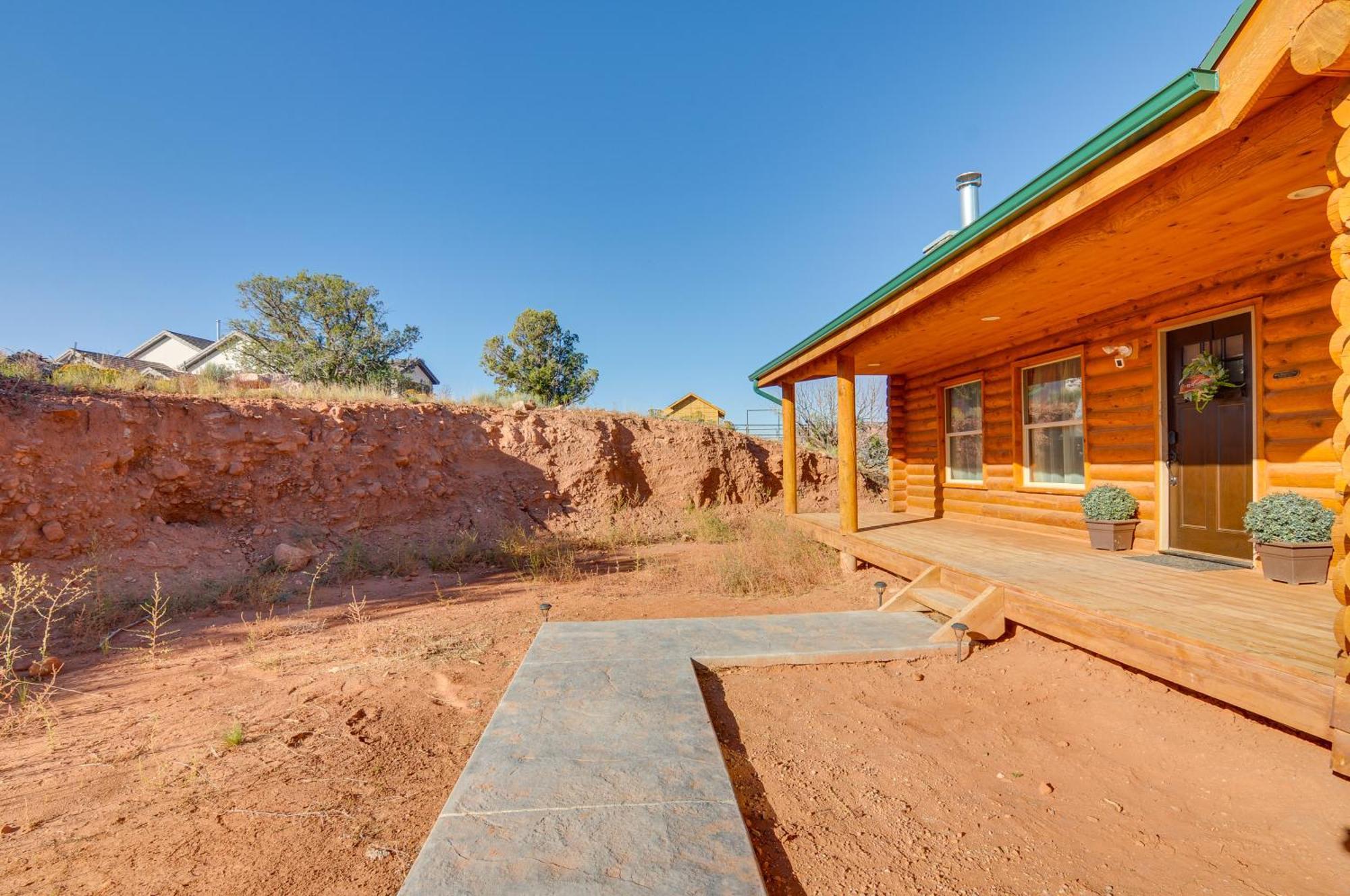The Cliffrose Cabin - Hike, Relax, Explore! カナブ エクステリア 写真